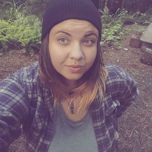 Meet your Posher, Madeline